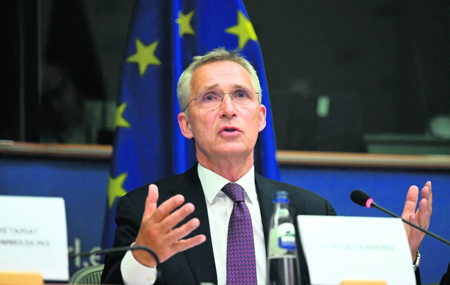 Guerre en Ukraine : Zelenski compte plus que jamais sur son allié américain (H.fr-2 5/09/23)