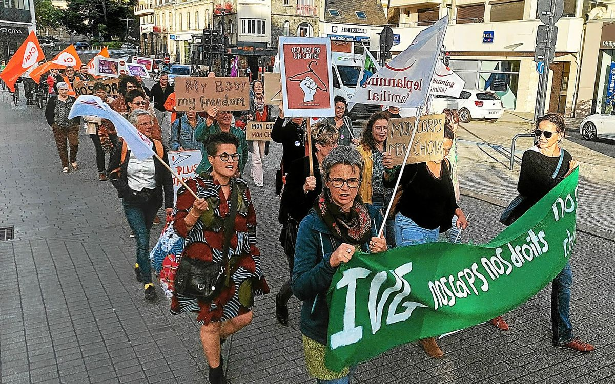 À Saint-Brieuc, elles manifestent pour la défense du droit à l’avortement (LT.fr 28/09/2023)