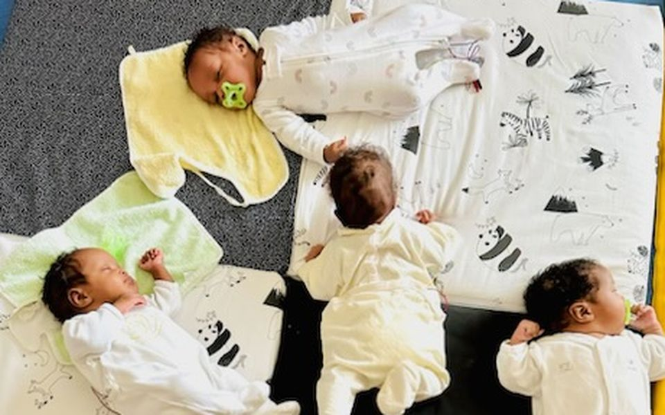 Après avoir accouché de quadruplés à Rennes, elle risque de se retrouver à la rue. (LT.fr – 13/09/23)