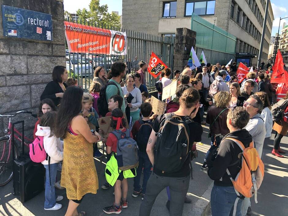 Enfants en situation de handicap : À Rennes, les syndicats manifestent pour les AESH. (OF.fr – 03/10/23)