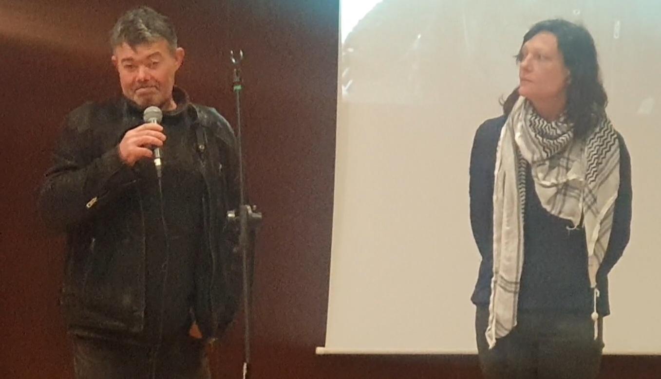 250 personnes à la soirée de soutien à Claude Herry. (Canal Ti Zef)