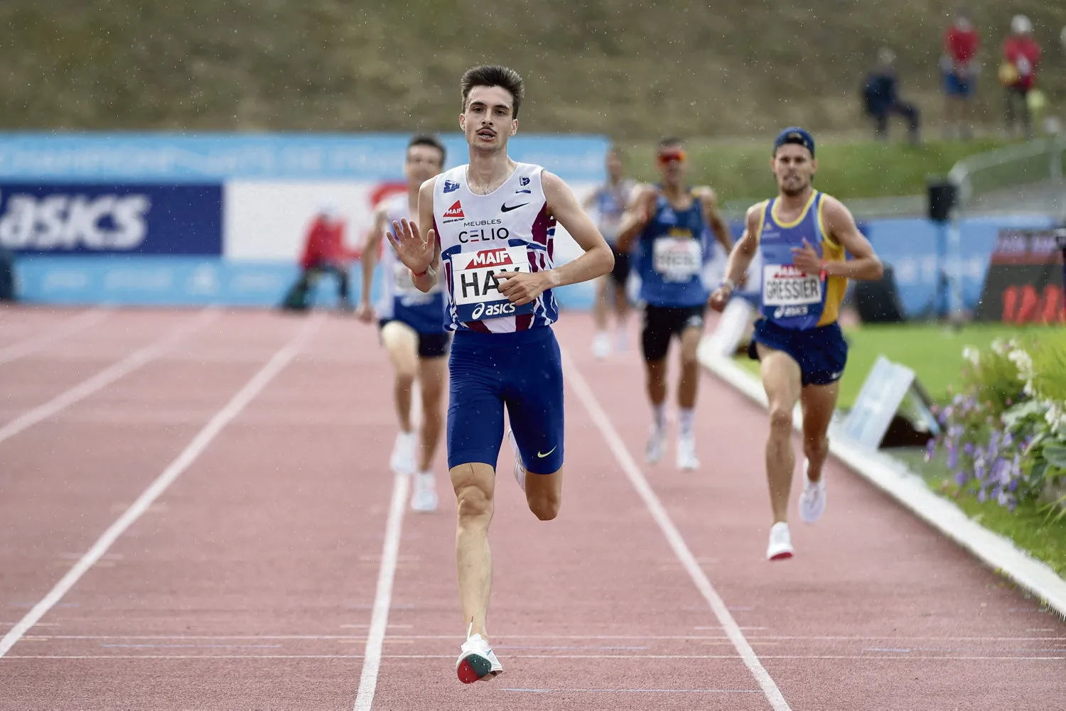 Hugo Hay, coureur de fond : « J’aurais 2, 3 choses à dire à Emmanuel Macron » (H.fr-6/08/24)