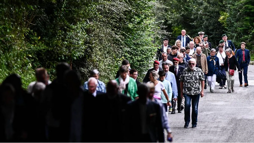 À Gouesnou, plus de 300 personnes commémorent la mémoire des 42 civils de Penguerec (OF.fr-8/08/24)