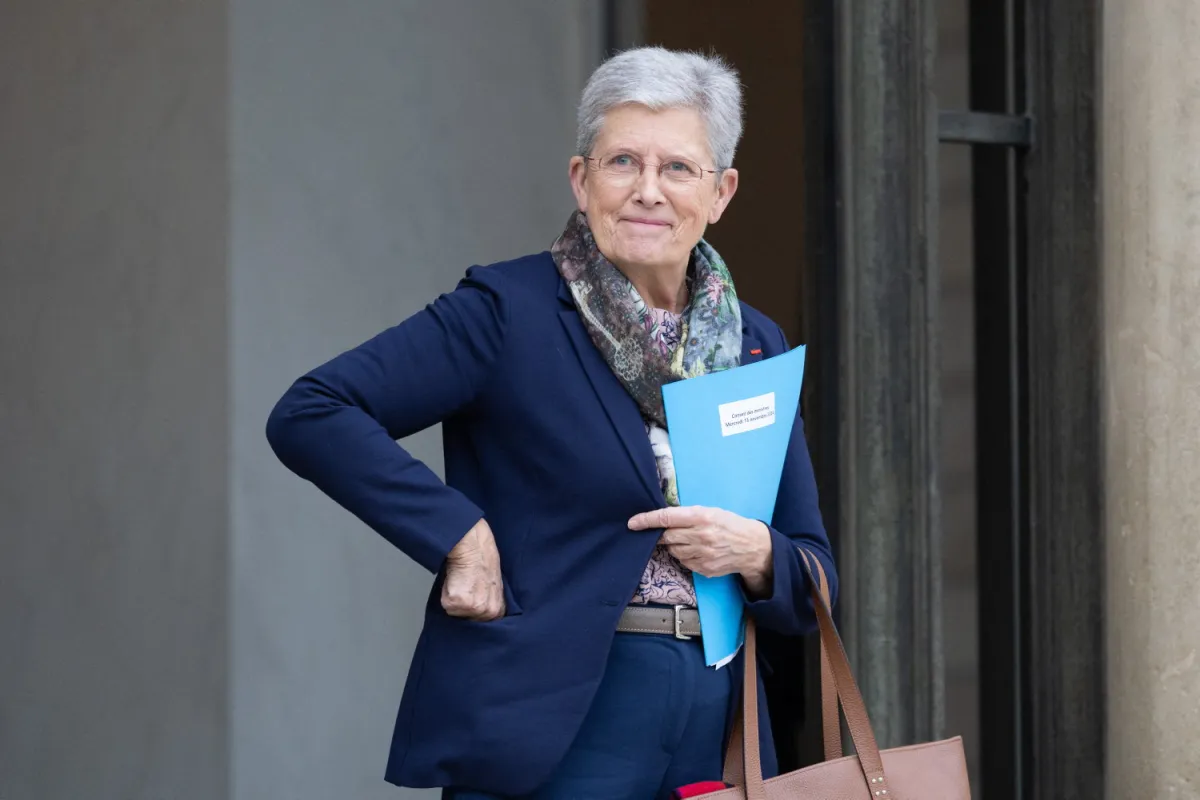 Budget de la Sécu : le gouvernement veut baisser le remboursement de tous les médicaments (H.fr-18/11/24)