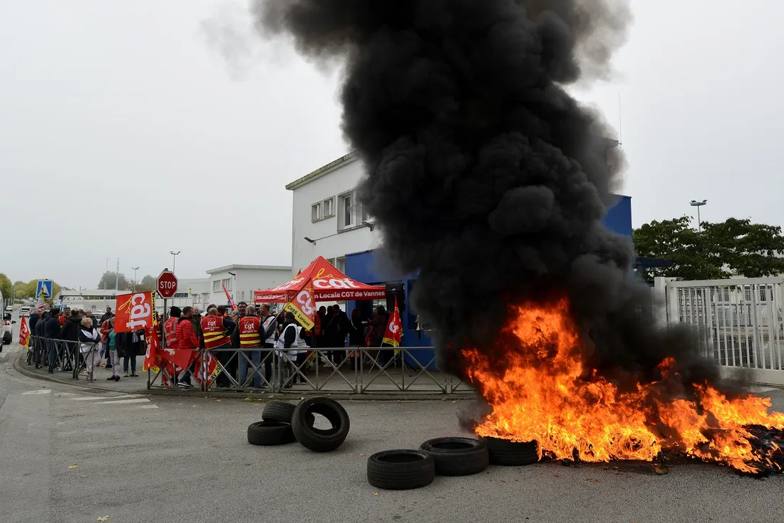 Les Michelin se rebiffent à Vannes : des soutiens politiques sur place ! (HitWest-8/11/24)