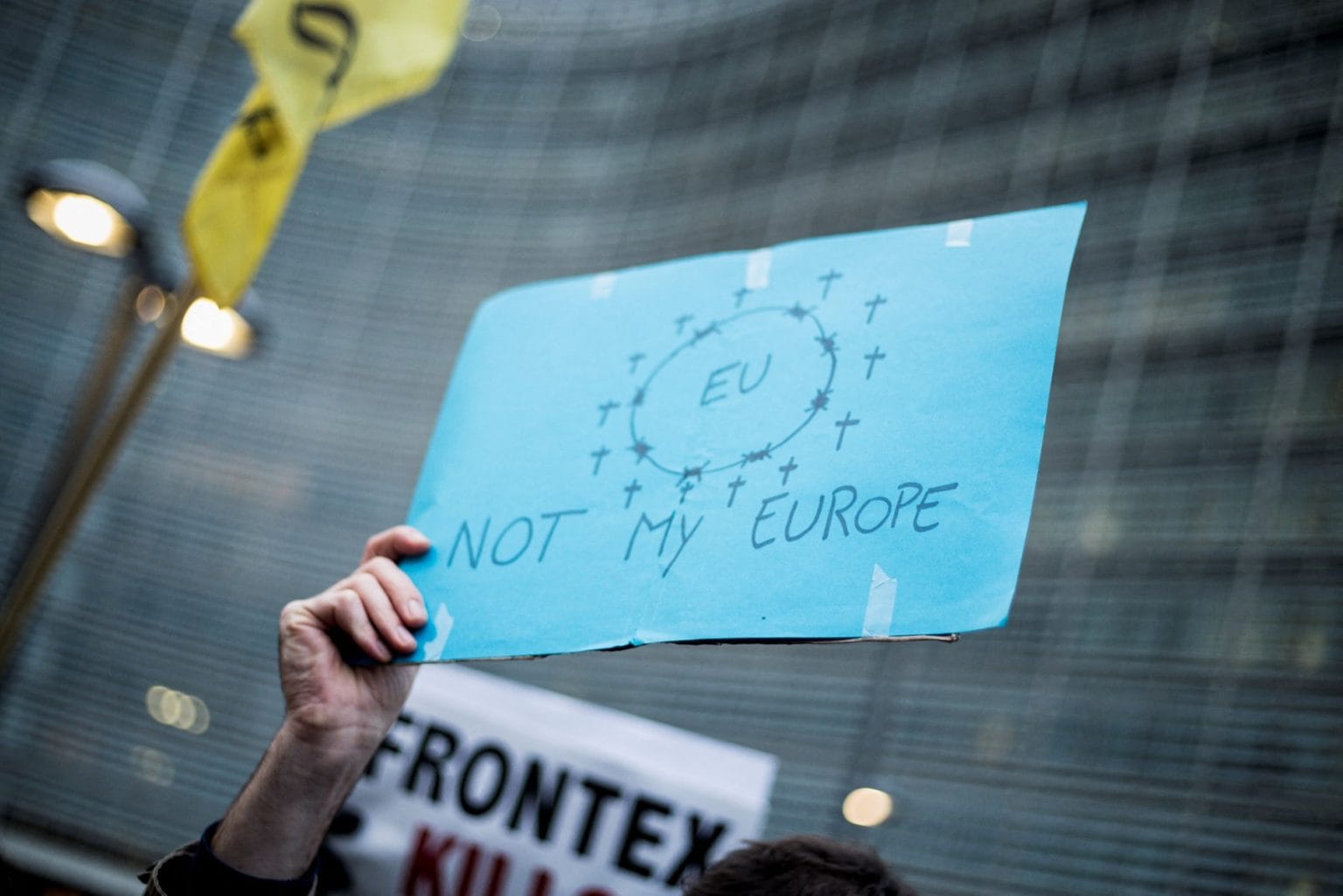 Frontex recommande les services d’une firme israélienne spécialisée dans la surveillance. (Investig&rsquo;Action – 05/12/24)