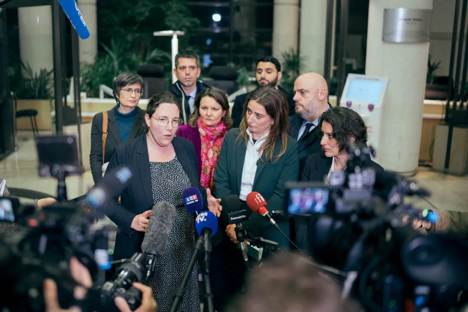 « Des sujets peu clivants », la peur de « garantir la continuité » du macronisme…Des discussions en demi-teinte entre Bercy et une partie du NFP sur le budget (H.fr-9/01/25)