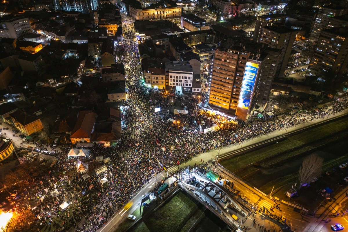 Qui veut déstabiliser la Serbie et pourquoi ? (Investig’Action – 17/02/25)