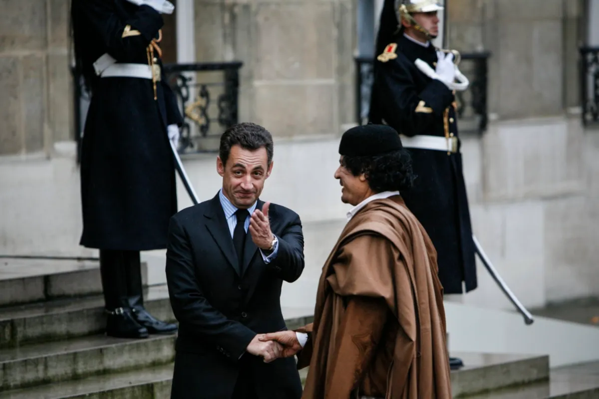 Sarkozy-Kadhafi : ce qu’il faut retenir de ce procès historique avant les réquisitions du parquet (H.fr-24/03/25)