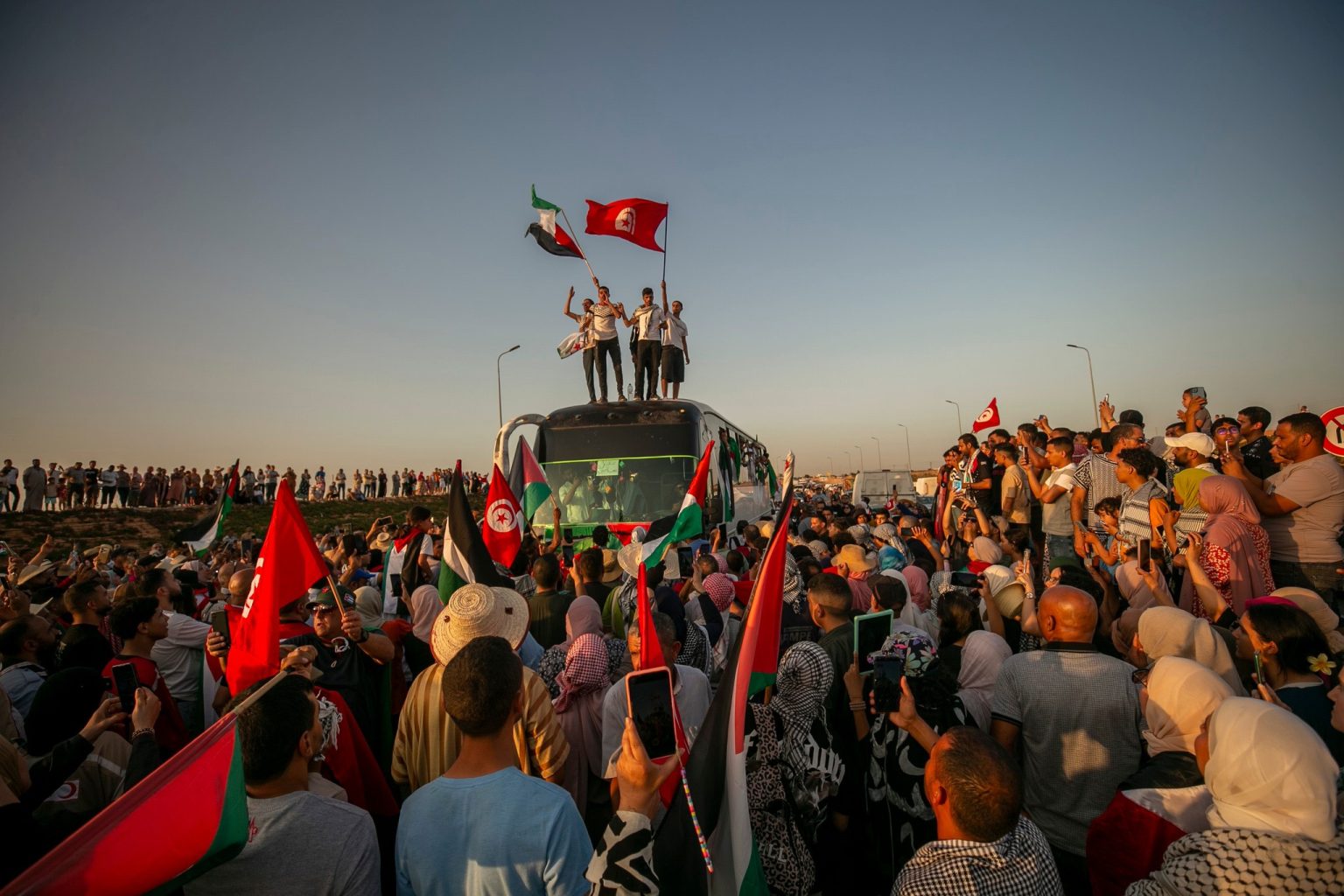 De la solidarité à l’action : la Marche mondiale vers Gaza unit le monde contre le génocide d’Israël. (Investig’Action – 12/06/25)