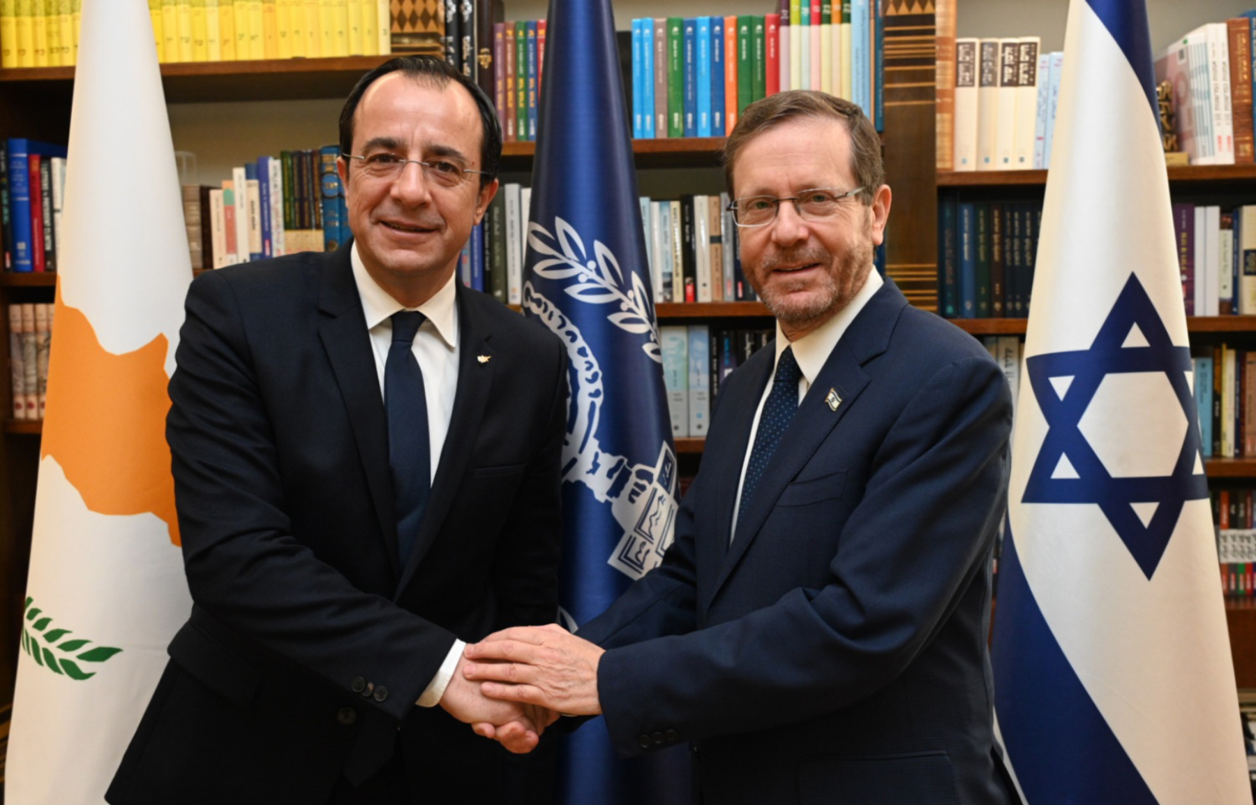 Chypre, porte-avions britannique au service d’Israël. (OrientXXI – 08/07/25)