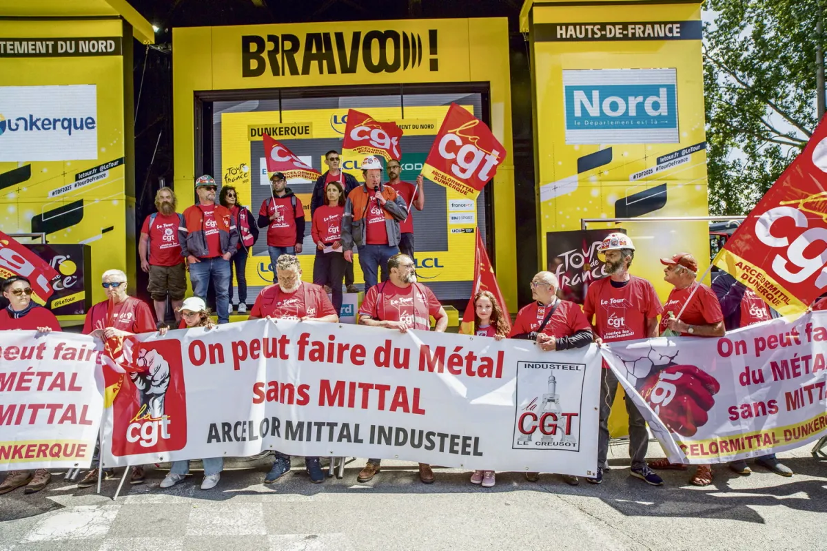 Tour de France : à Dunkerque, les ArcelorMittal dossards rouge de la colère pour dénoncer la suppression de 600 emplois (h.fr-7/07.25)