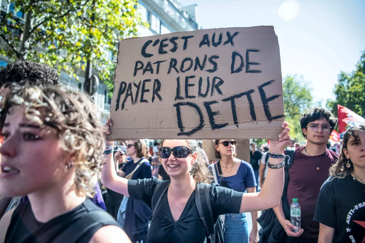 18 septembre : les étudiants parisiens combatifs contre les « coupes budgétaires » et la « privatisation » (H.fr-18/09/25)