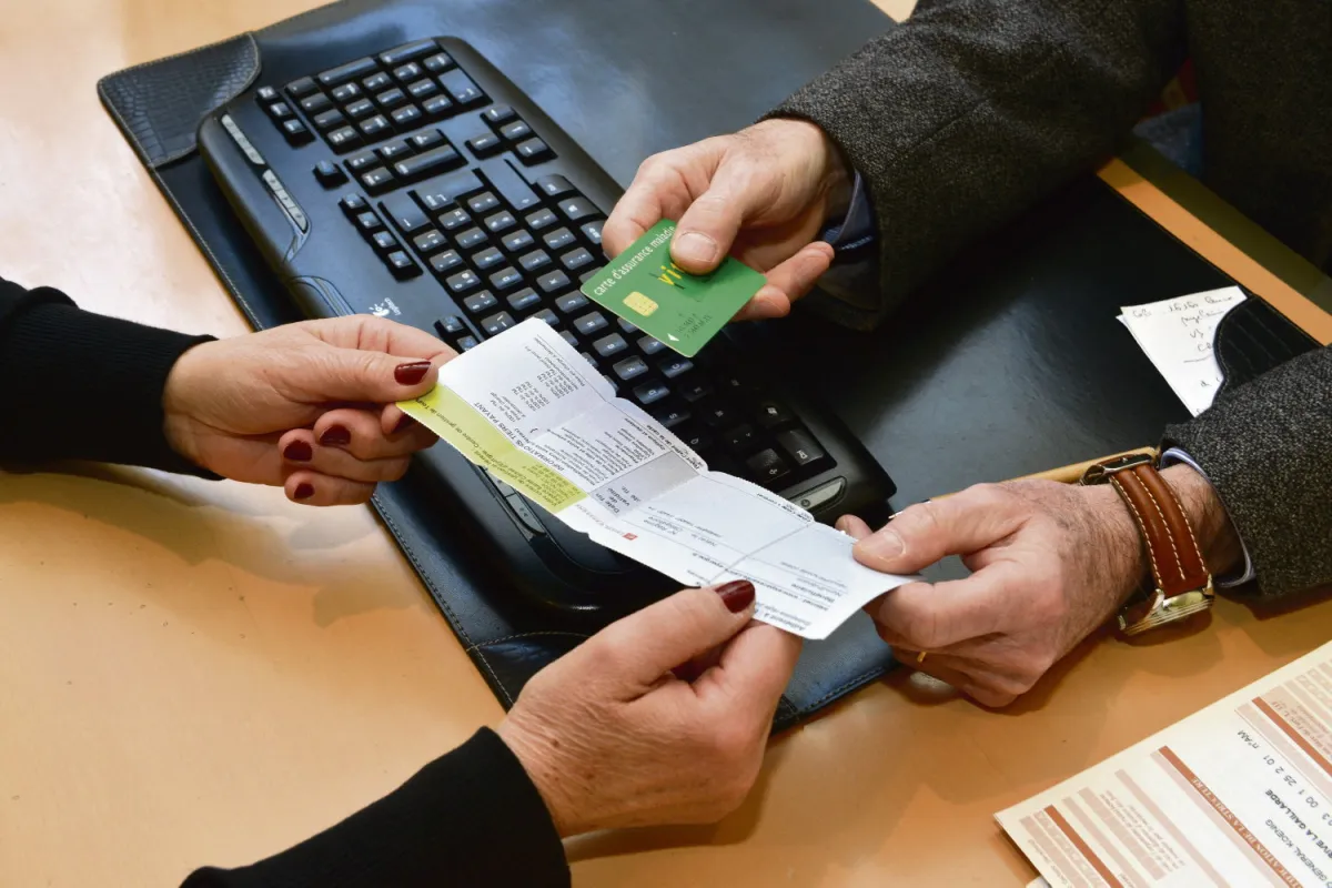 PLFSS : comment le budget Lecornu va faire grimper le tarif de votre mutuelle (H.fr-22/10/25)