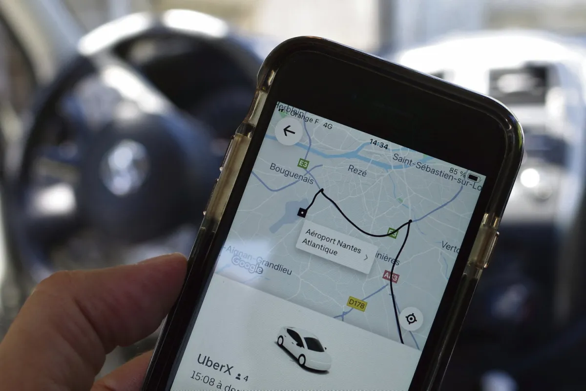 Travail dissimulé : Uber bientôt au pénal ? (H.fr-27/10/25)